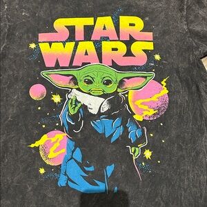 Star Wars Tshirt size medium Black and Green T-Shirt great like new condition